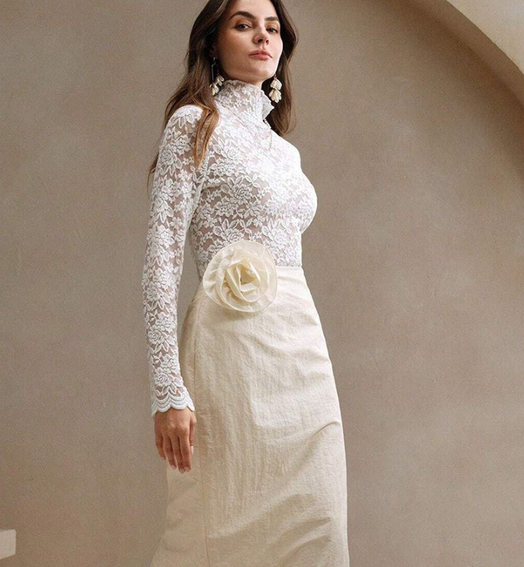 Valenzora | Lace Long Sleeve Stretchy Turtleneck T-Shirt