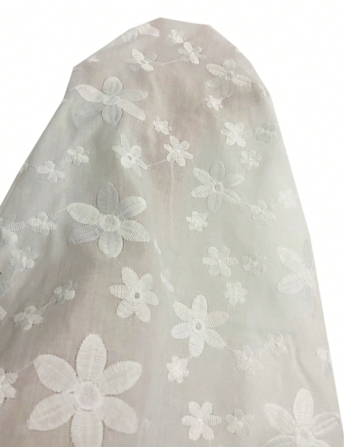 Valenzora | Top with embroidered, solid-color stand-up collar