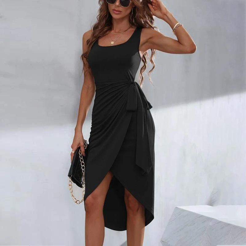 Valenzora | Elegant midi dress with asymmetrical tie belt