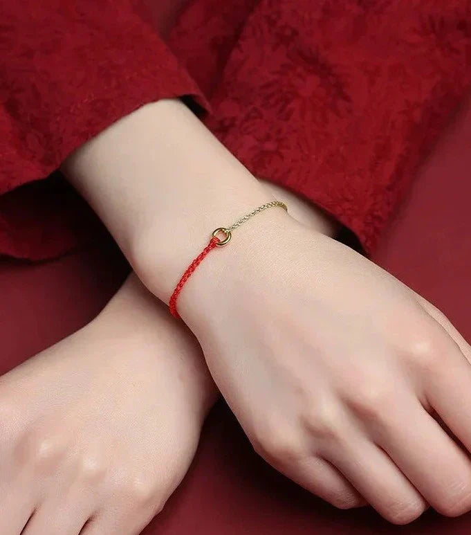 Valenzora | Handwoven Golden Circle Bracelet