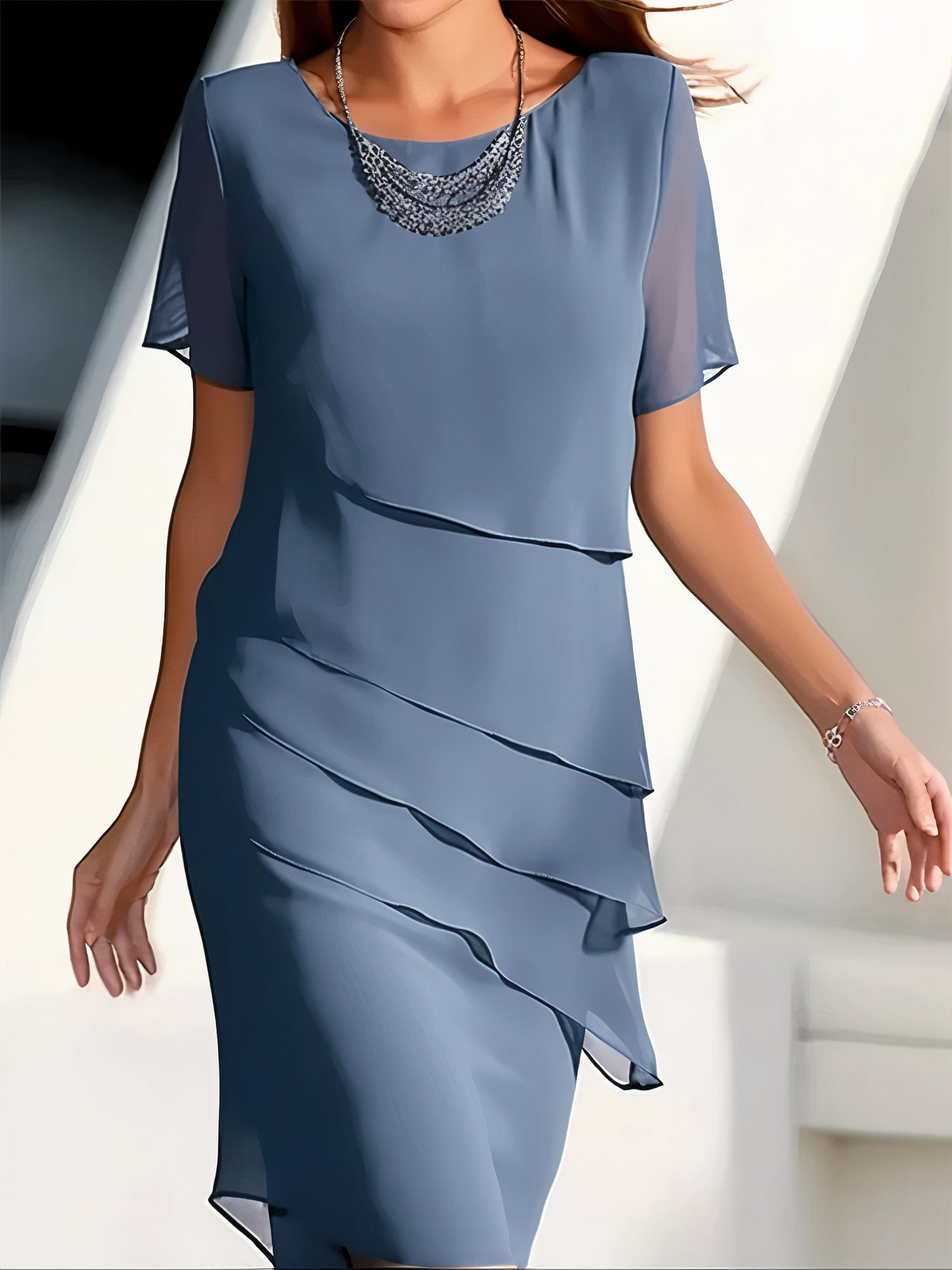 Valenzora | Elegant pleated chiffon dress
