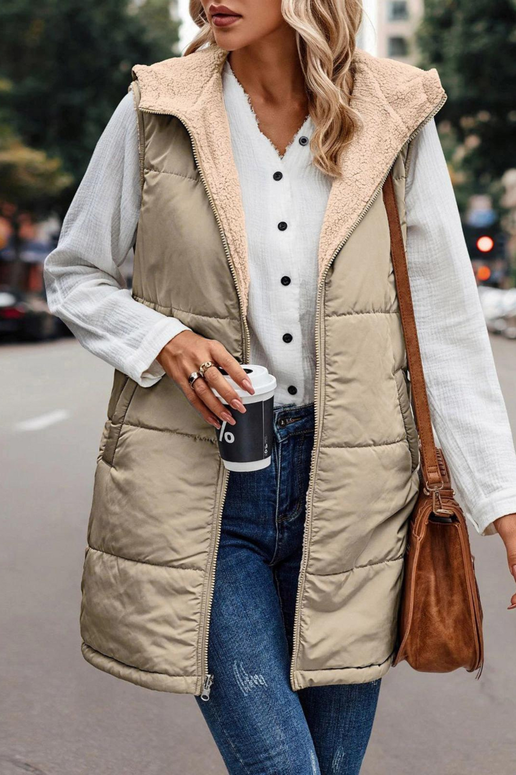Valenzora | Double-sided vest with hood
