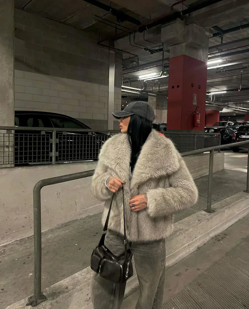 Valenzora Jacke aus Kunstfell