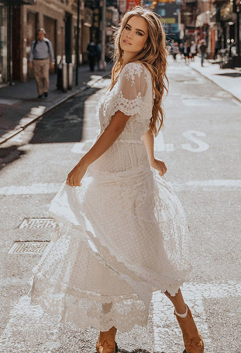 Valenzora | Weißes Spitzenkleid