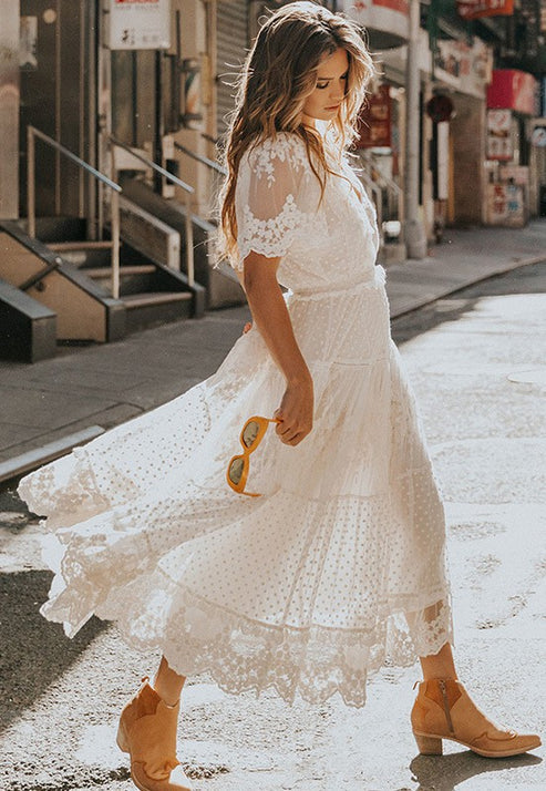 Valenzora | White lace dress