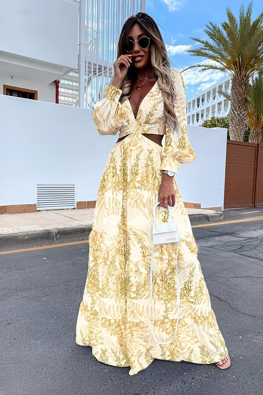 Valenzora | Elegant long-sleeved V-neck dress with pattern