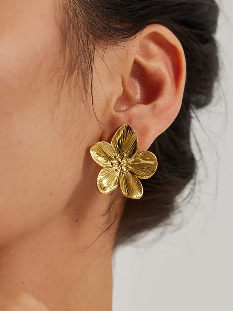 Valenzora | Blossom Ohrringe Gold mit eleganten Blütenblättern