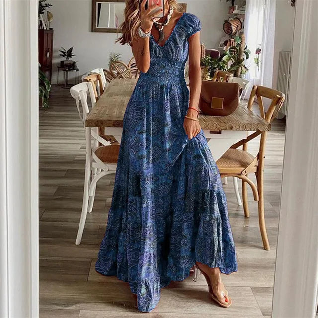 Valenzora | Elegant dress with elastic waistband
