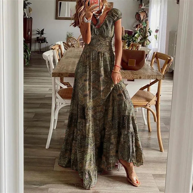 Valenzora | Elegant dress with elastic waistband