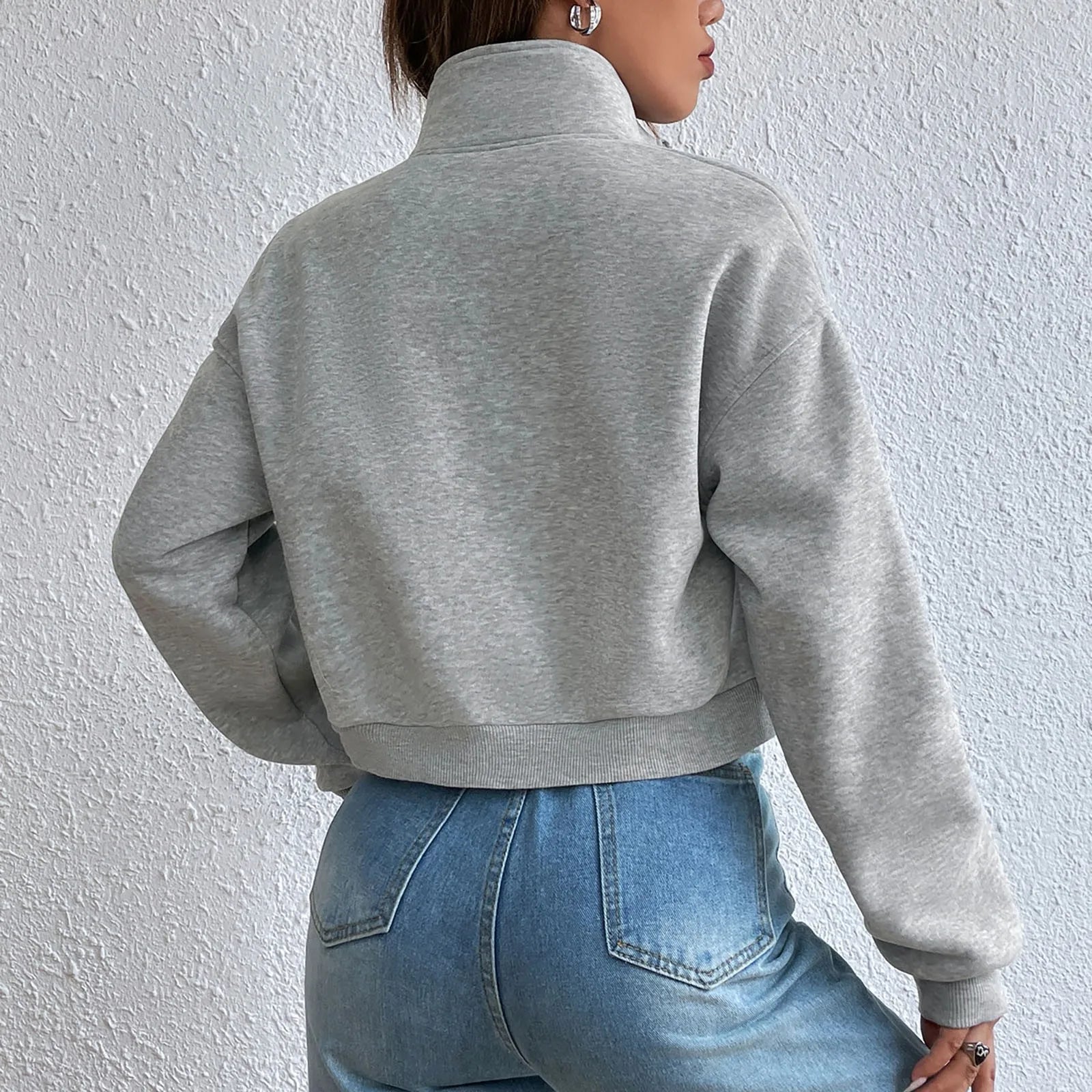 Valenzora | Comfortable long-sleeved cropped jacket with pockets