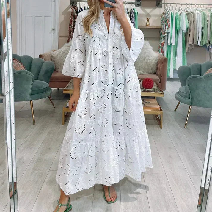 Valenzora | Elegant dress with embroidered eyelets
