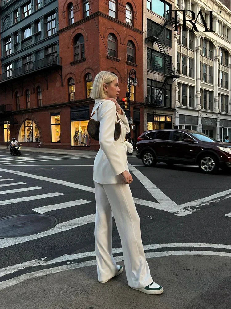 Valenzora | Damen Freizeit-Blazer, schicke Oberbekleidung, elegante Schlaghose, Langarm, V-Ausschnitt, Gürtel, Büro-Pendler-Anzugset
