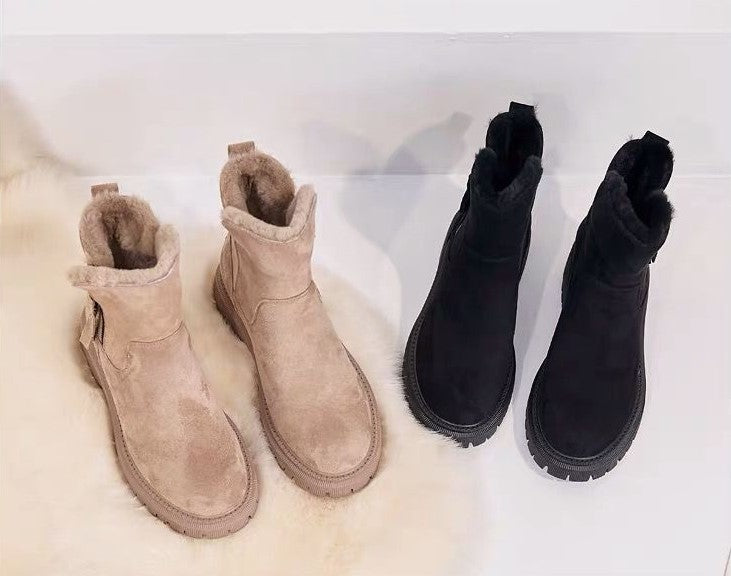 Valenzora | Modern ankle boots with soft fleece lining