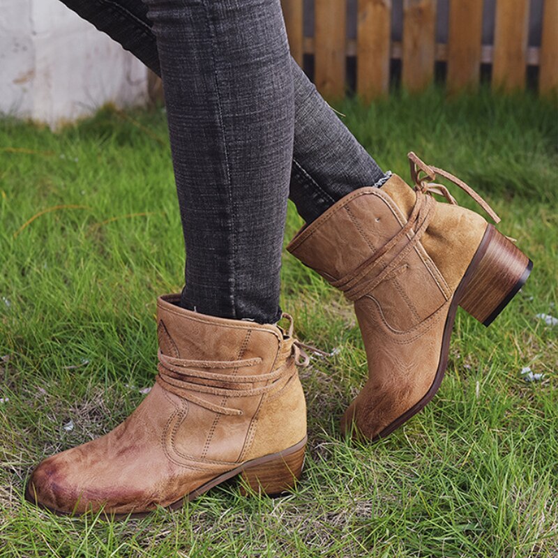 Women's Vintage Lace-Up Boots