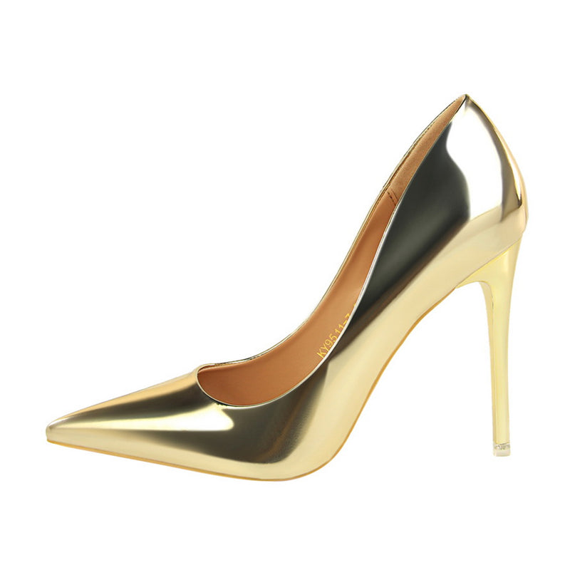 Valenzora | Metallic Heels with Pointed Toe