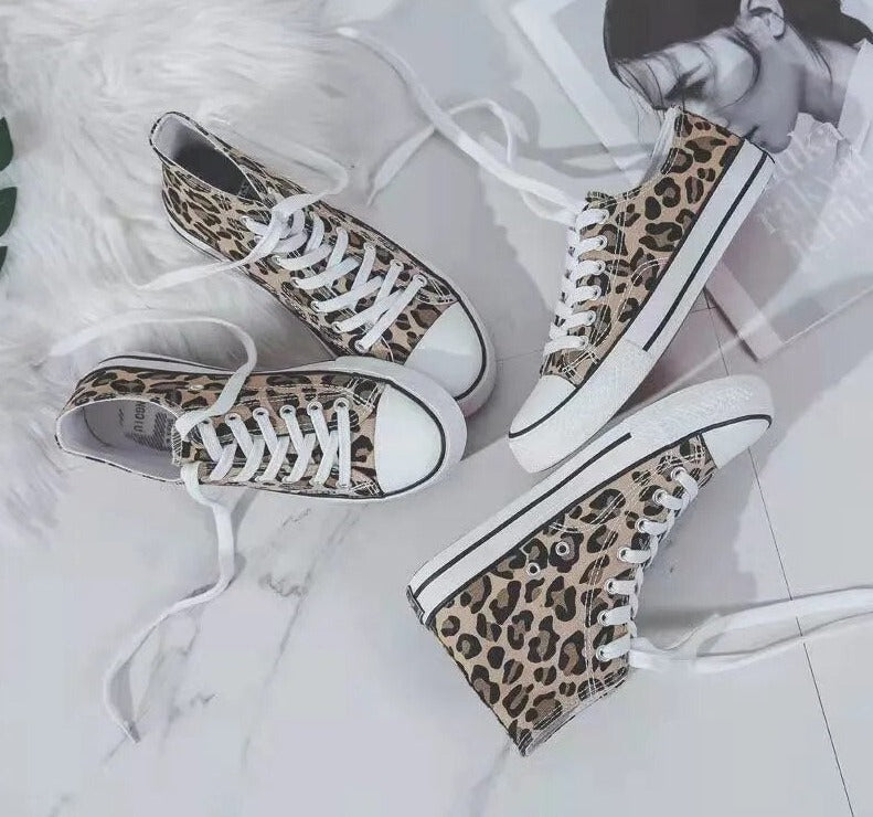 Valenzora | Panther Stylish Orthopedic Sneakers