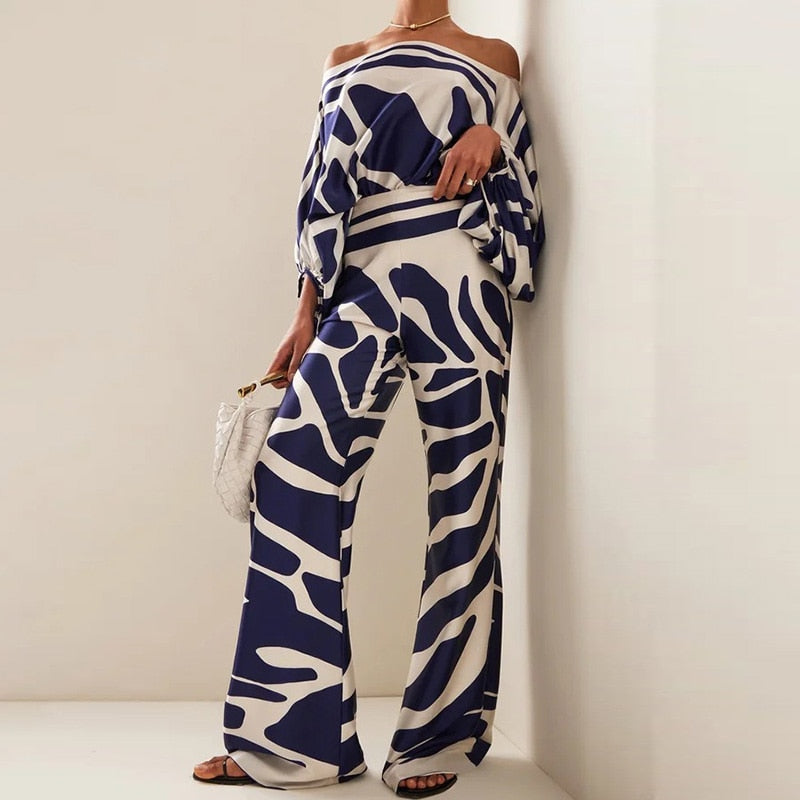 Valenzora | Off-the-shoulder set with a striking pattern