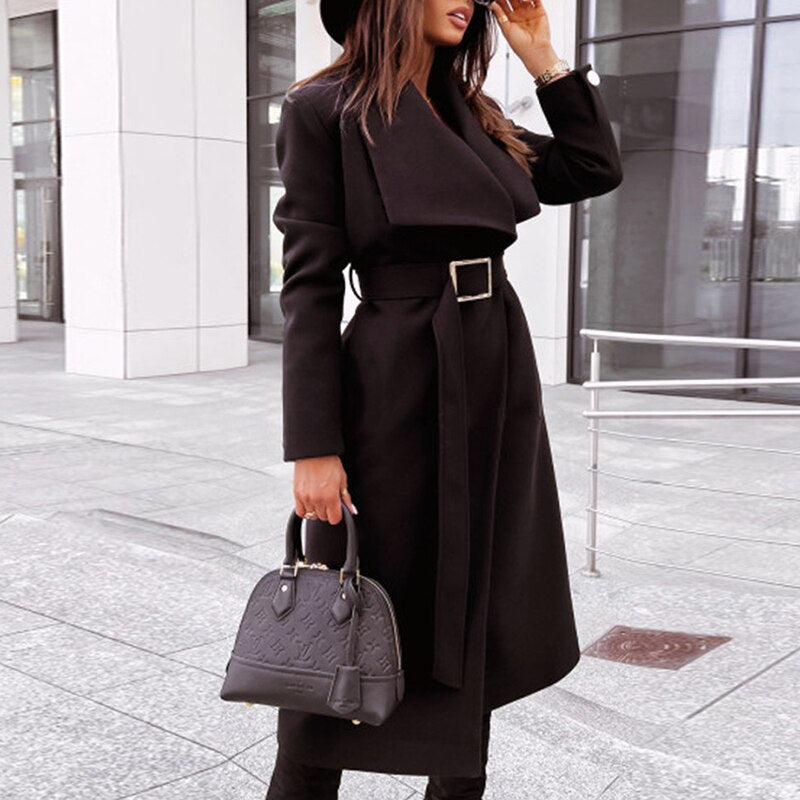 Valenzora Elegant wool coat with belt