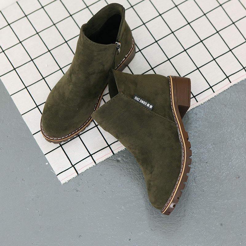 Valenzora | Suede ankle boot with non-slip sole and side zipper