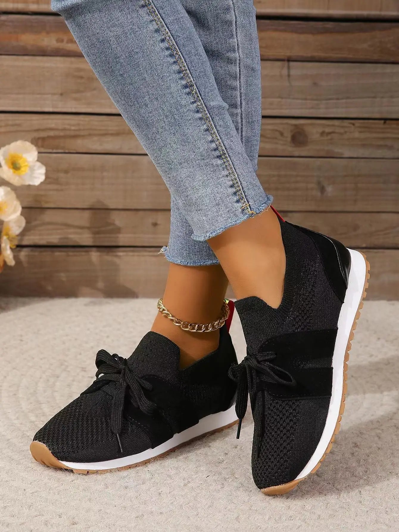 Valenzora | Everyday Sneakers for Comfort and Versatility for Women