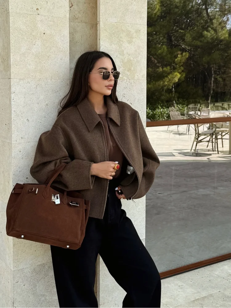 Valenzora | Brown Wool Jacket for Women with Elegant Collar