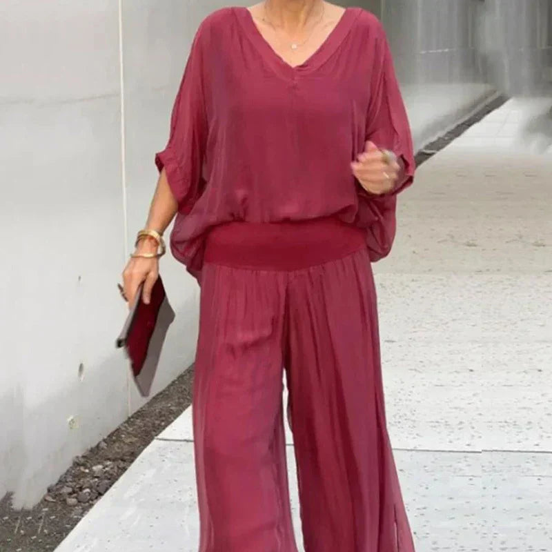 Valenzora | Elegant two-piece set consisting of a chiffon top and wide-leg trousers