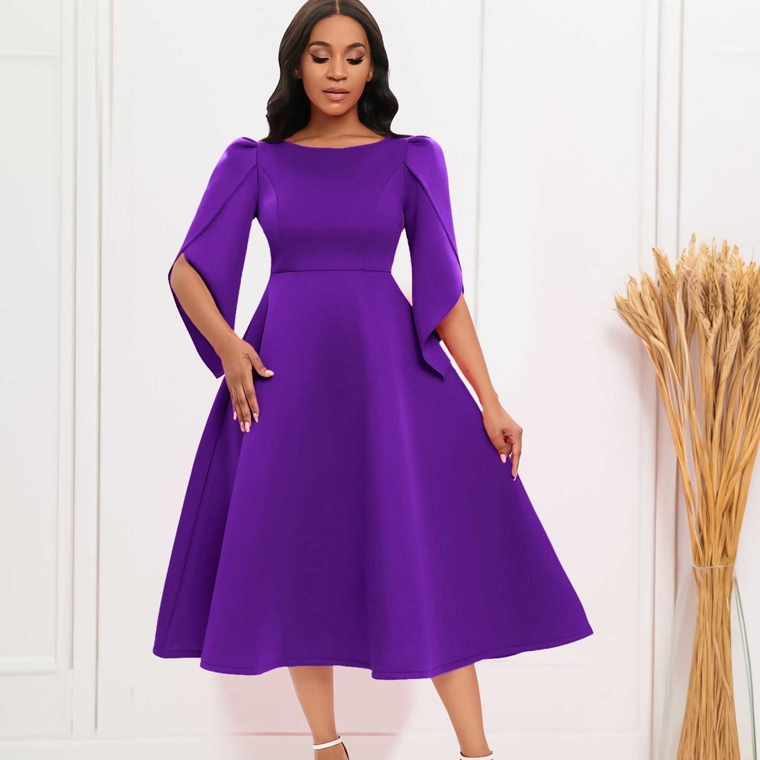 Valenzora - Luxurious ball gowns with bell sleeves