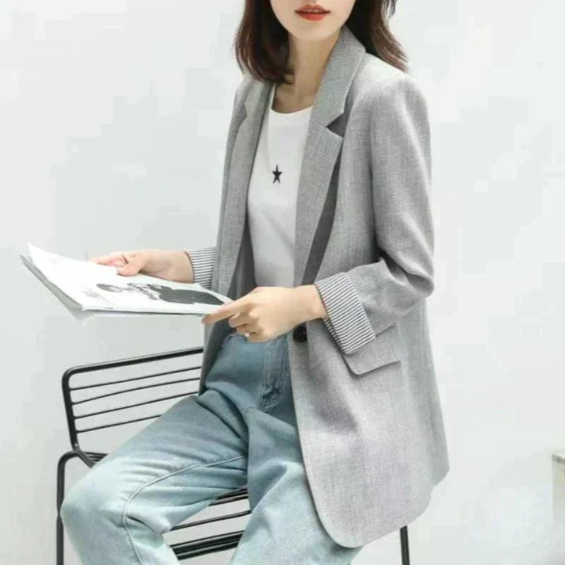Valenzora | Elegant Blazer Design