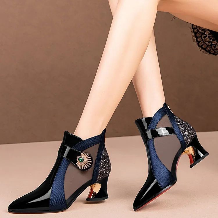 Valenzora | Water In My Boat Ankle Boots