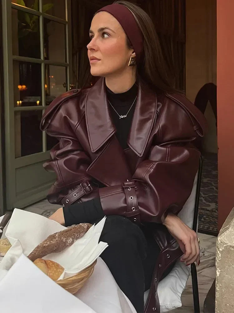 Valenzora | Zeitlose Lederjacke mit modernem Schnitt