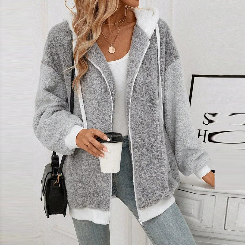 Long-sleeved pullover with hood