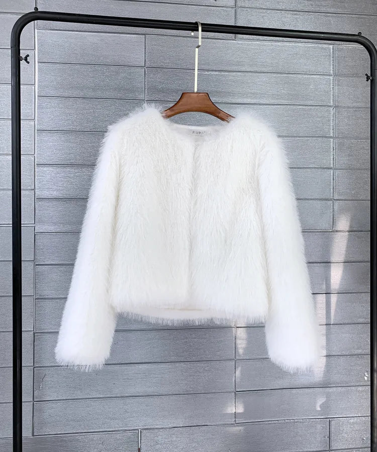 Valenzora - Plush fur coat