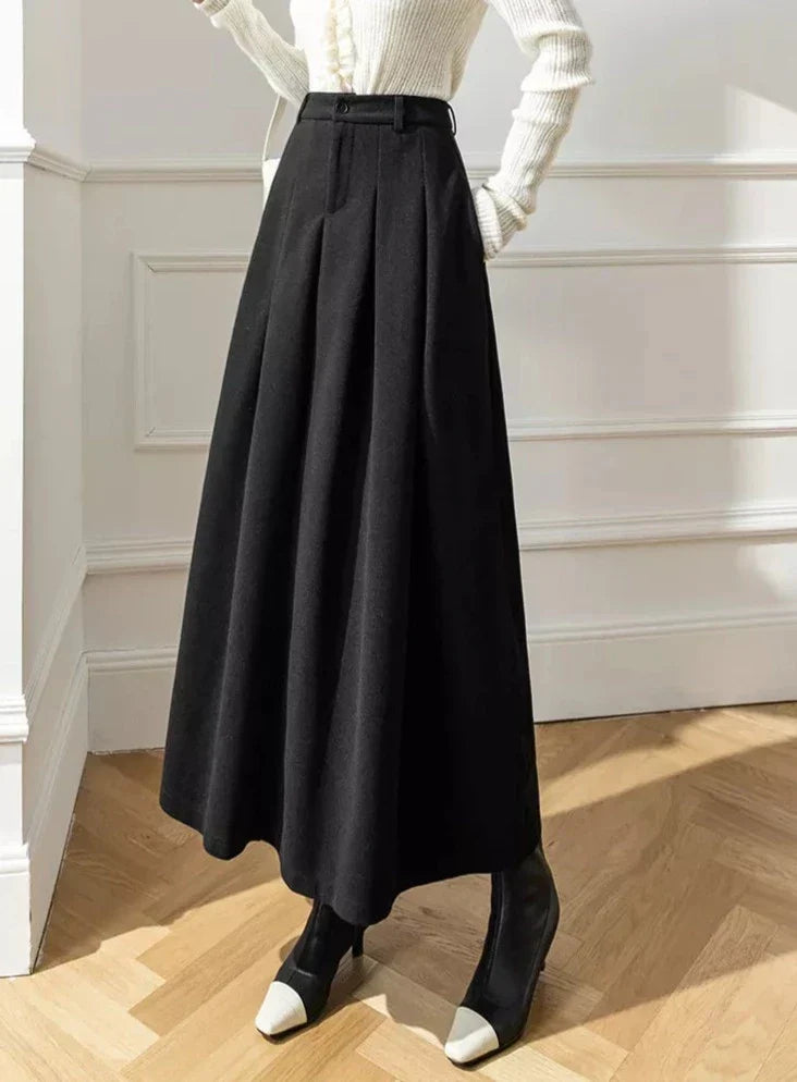 Valenzora | Elegant wool skirts