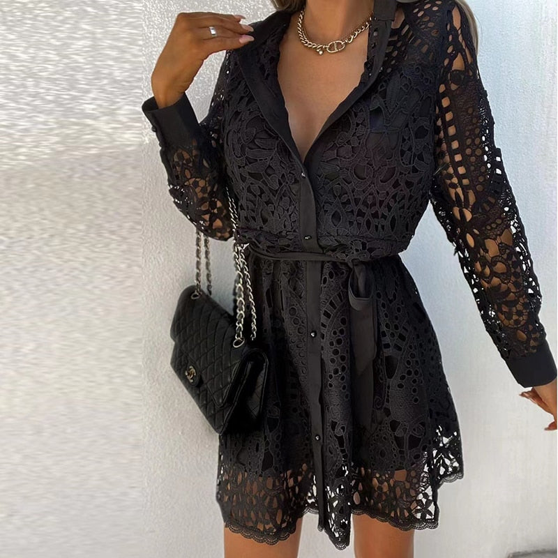Valenzora - Long-sleeved lace dress with V-neck