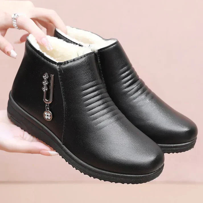Valenzora | Stylische schwarze schicke orthopädische Stiefeletten für Damen