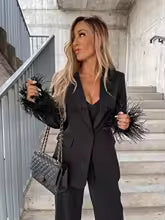 Valenzora - Elegantes Damen-Blazer- und Hosen-Set mit Federn
