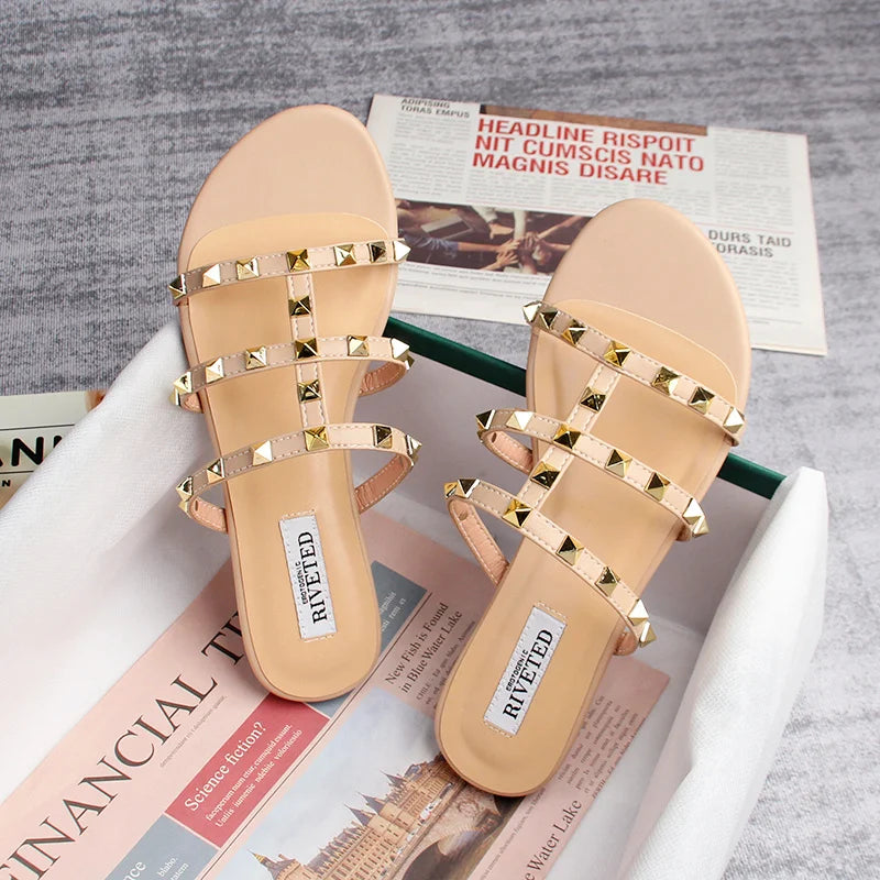Valenzora | Sommer Damen-Sandalen, lässige Slipper, flache Schuhe, schlichter Stil, modisches Nietendesign, für Spaziergänge und Einkäufe, Übergrößen