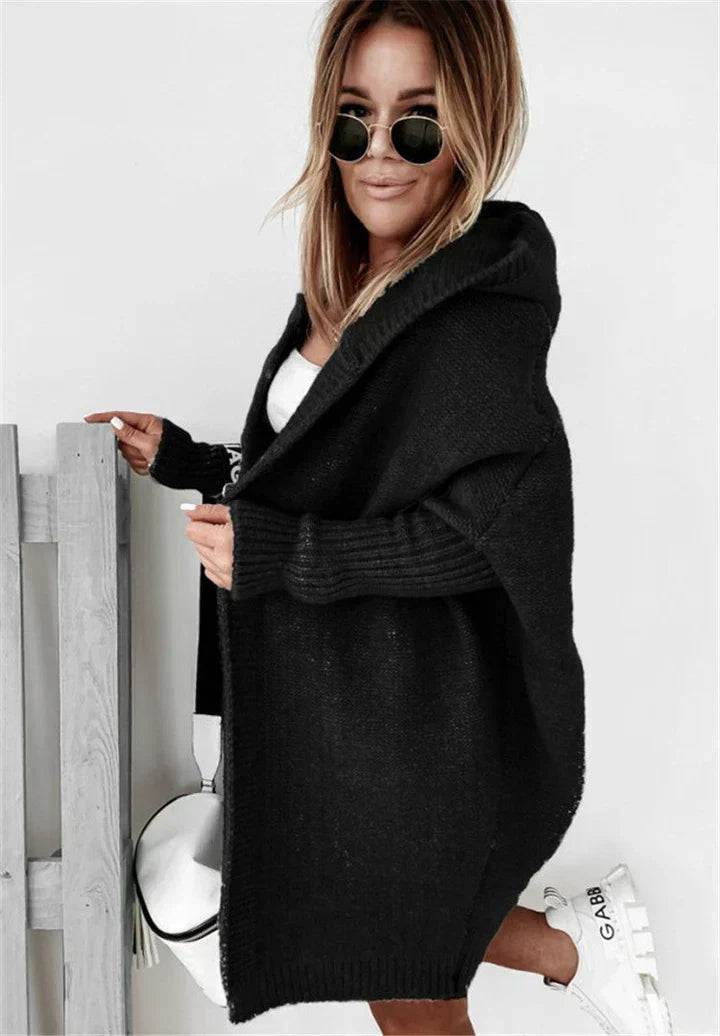 Valenzora | Superweiche Strickjacke mit Taschen und Kapuze für Damen