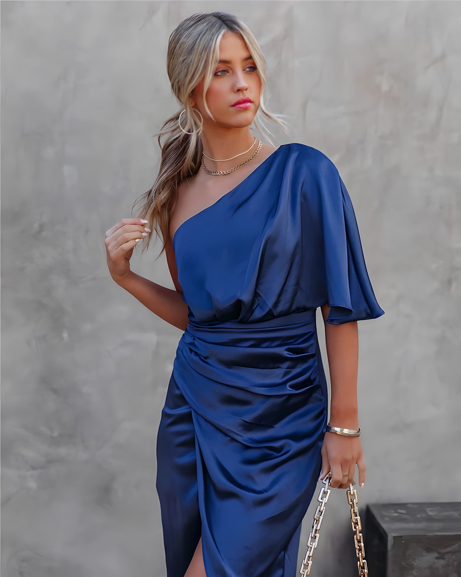 Valenzora-elegant-one-shoulder-evening-dress-in-satin-asymmetrical-party-dress-in-satin-with-ruffles