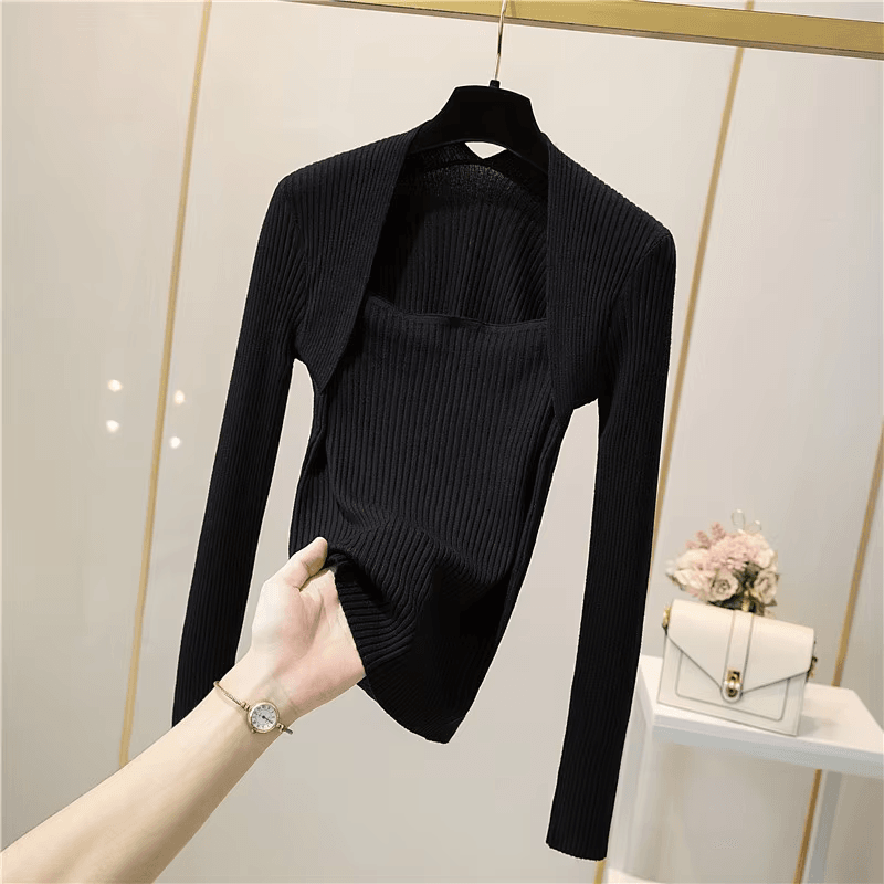 Valenzora | Soft, warm knit sweater with square collar