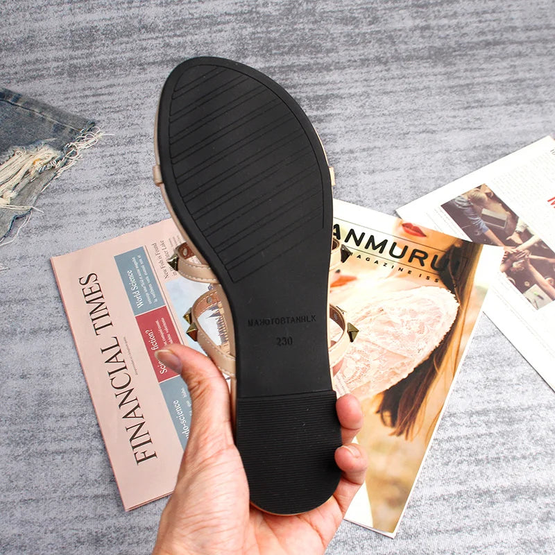 Valenzora | Sommer Damen-Sandalen, lässige Slipper, flache Schuhe, schlichter Stil, modisches Nietendesign, für Spaziergänge und Einkäufe, Übergrößen