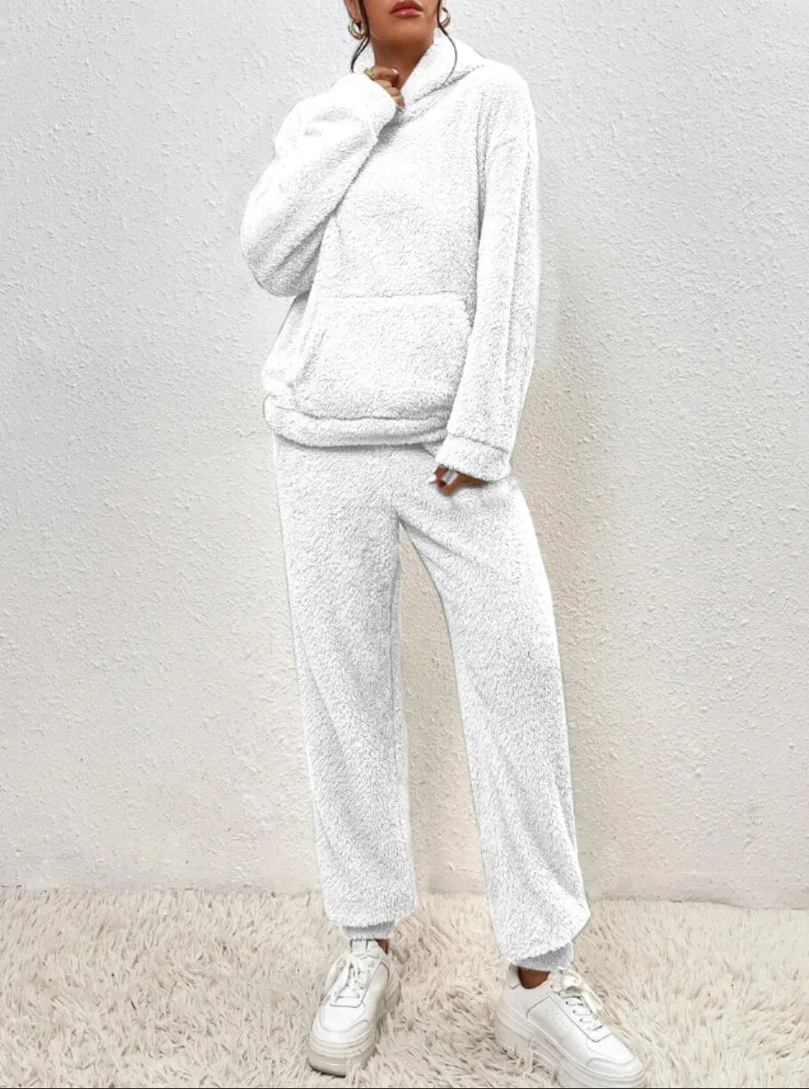 Valenzora | Teddy-Loungekleidung mit Kapuze für Damen