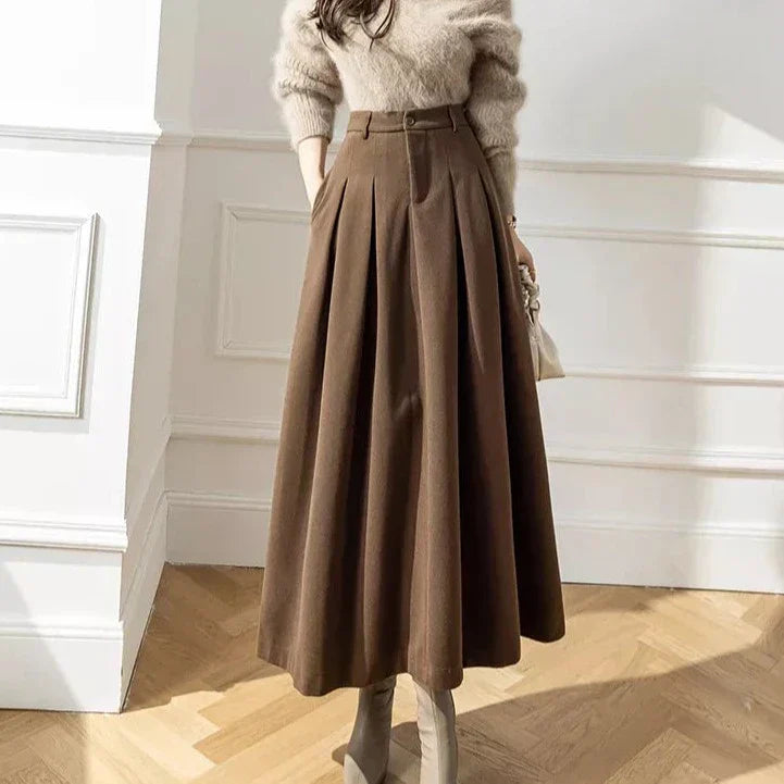 Valenzora | Elegant wool skirts