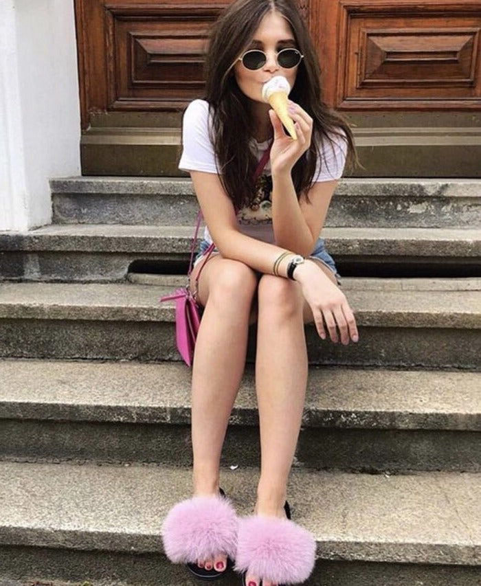 Valenzora | Flauschige Echtfell-Flip-Flops, Hausschuhe, Sandalen