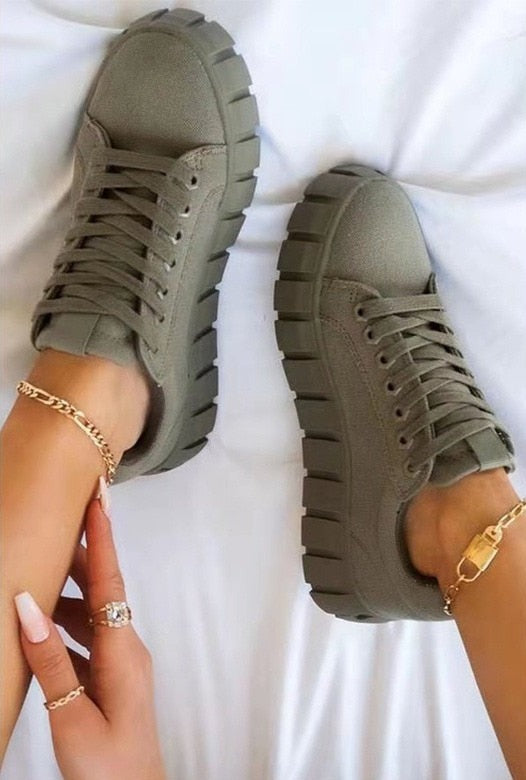 Valenzora | Fashionable orthopedic women's training shoes with platform sole