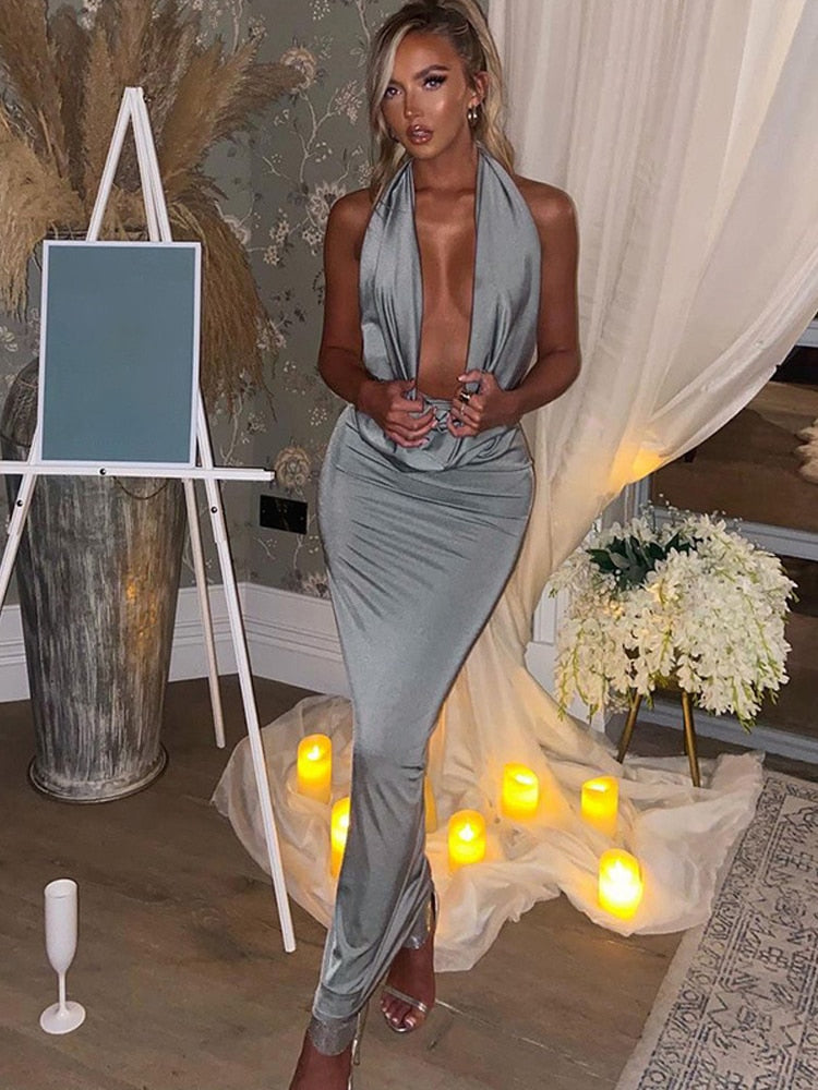 Valenzora - Sexy long dress with V-neck and halter neck for women