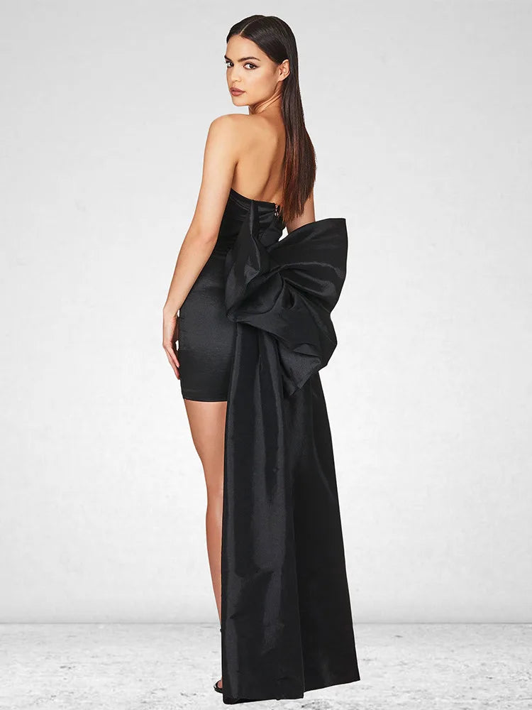 Valenzora | The Difference Late At Night Mini Dress