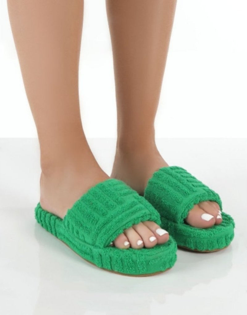 Valenzora | Kapitel Vier Sandalen