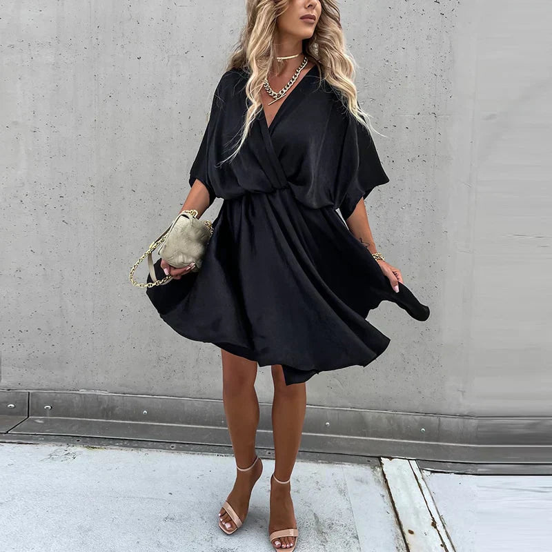 Valenzora | Anmutiges Kleid mit zarten Falten