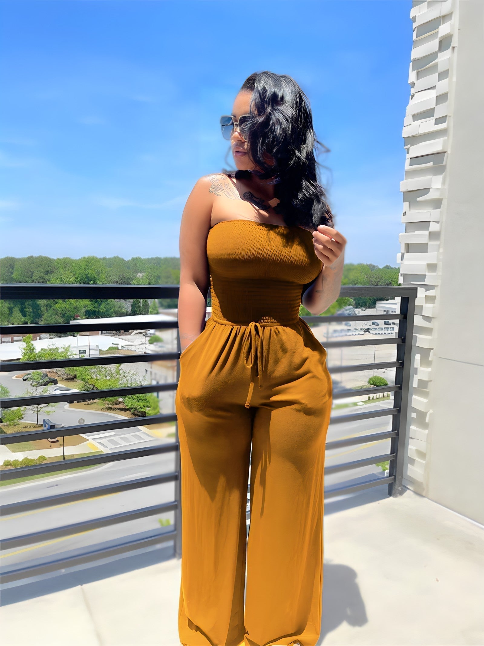 Jumpsuit without shoulders